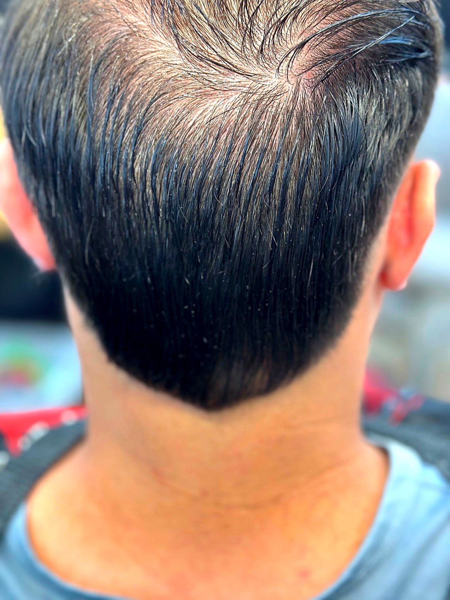 Trabajo de barbería en Golden Clippers